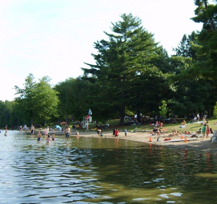 Lac Philippe, Plage Breton, Main_Marie-Claude Charlan